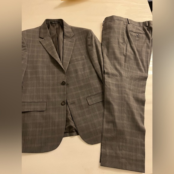 Kenneth Cole Other - Kenneth Cole suit